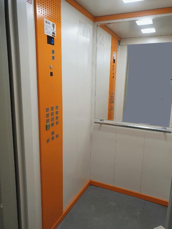 Center Apartment, Balcony Twarda وارسو المظهر الخارجي الصورة